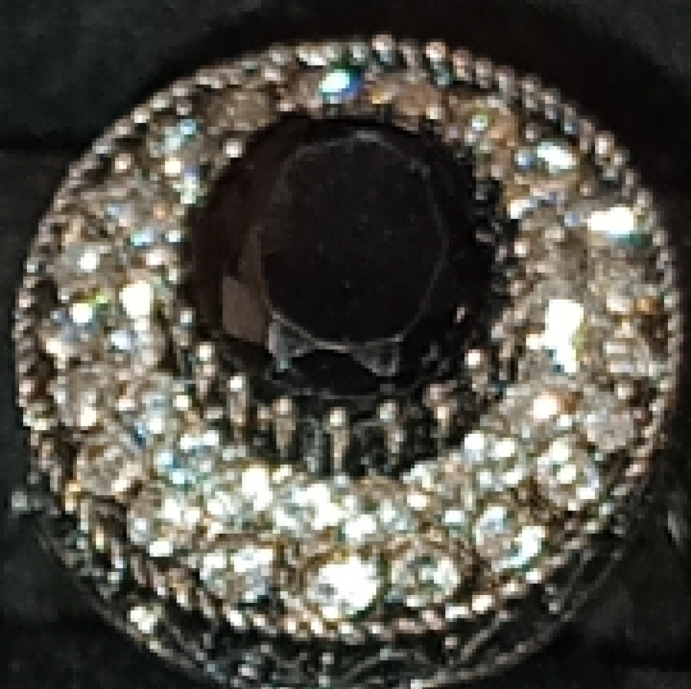 Vintage Ring Black Center Crystal Halo Ring